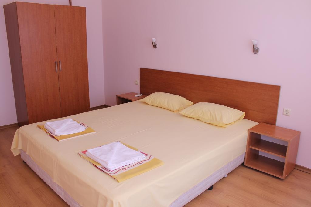 Aqua Blue Apartments Napospart Kültér fotó